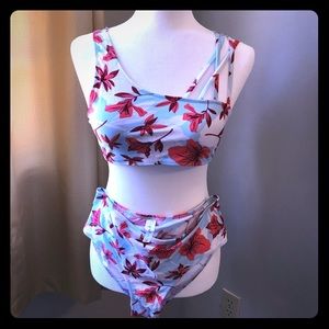 2 piece swimsuit, barely worn